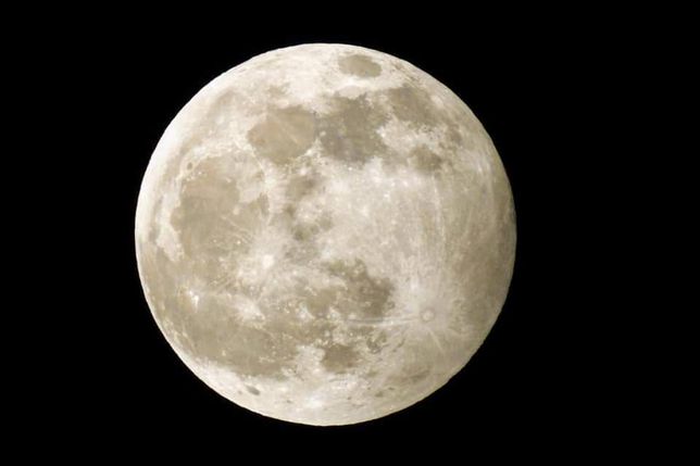 Pełnia księżyca 10 stycznia. "Wilczy Księżyc" w Zakopanem 