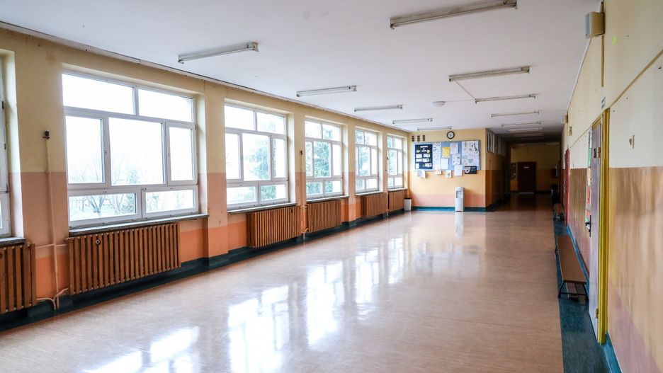 Koronawirus w Polsce. Łęczyca. Ponad 40 osób zamkniętych w szkole.