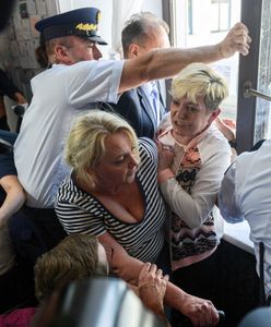 Sondaż: protest w Sejmie powinien trwać dalej. Najbardziej zyskała opozycja