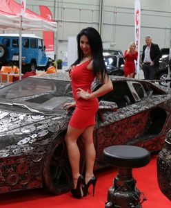 Polak przerabia złom na dzieła sztuki i daje drugie życie zużytym samochodom