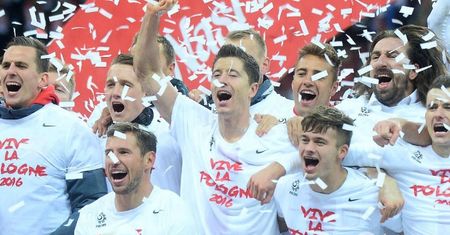 Jeeeeest! Pierwszy gol dla Polaków w meczu z Czarnogórą! Kto strzelił?