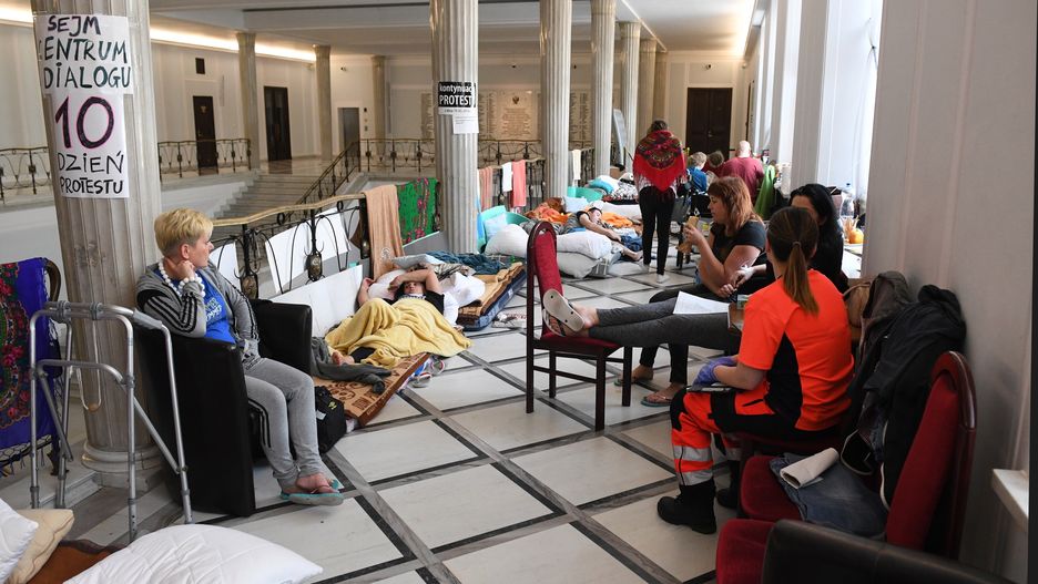 Protestujący w Sejmie niepełnosprawni są zawiedzeni słowami prezydenta Andrzeja Dudy