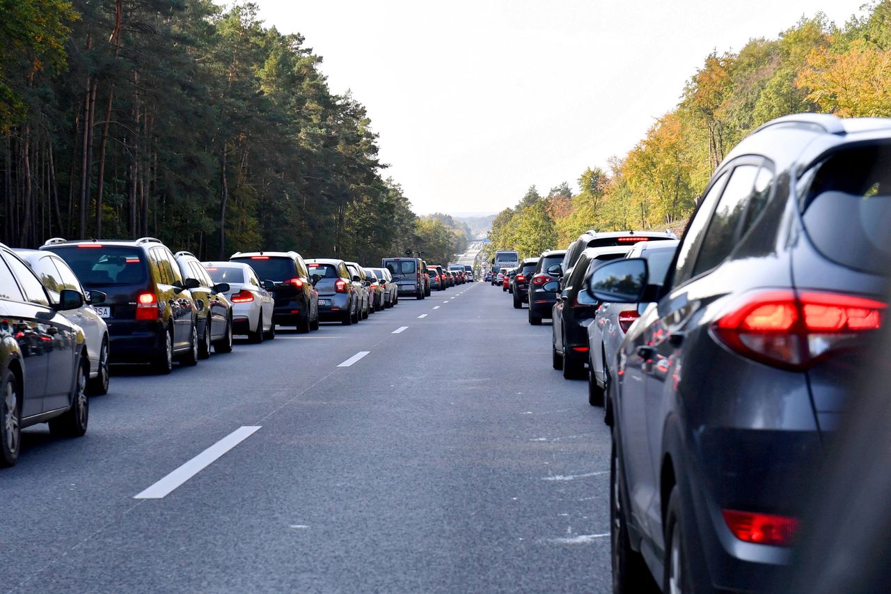 Jazda na "suwak" i "korytarz życia". Sejm znowelizował przepisy