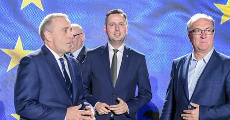 Wybory parlamentarne. Koalicja Obywatelska bez SLD i PSL. Zarząd PO zdecydował. "Rozbitkowie" (Opinia)