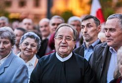 Niemal 800 tys. zł dla organizacji o. Rydzyka. Ministerstwo: do konkursu zgłosiły się organizacje o różnych światopoglądach