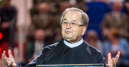 Sprawa aut o. Rydzyka krążyła po Polsce. Wreszcie bada ją skarbówka