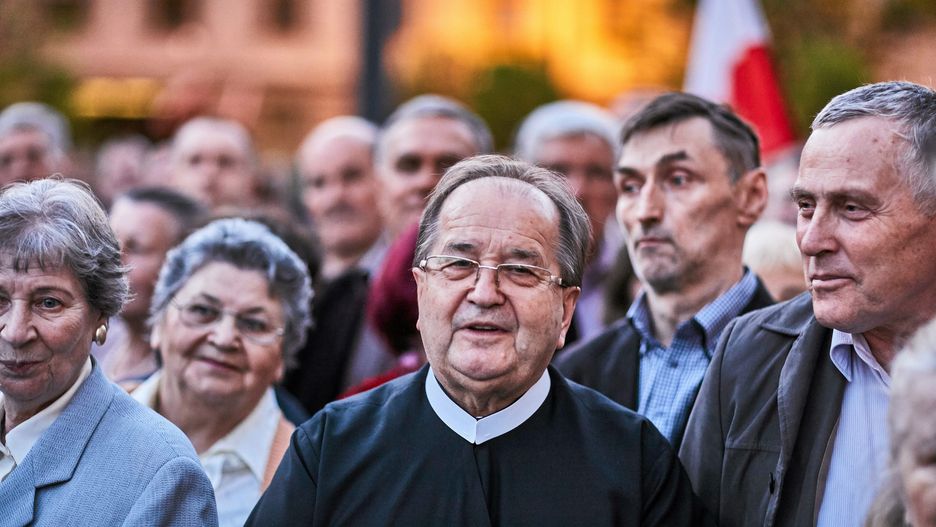 Dotacje mają być rewanżem rządzących za poparcie Rydzyka