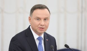 Zniesienie limitu 30-krotności to gigantyczne emerytury dla polityków. Prezydent jest przeciw