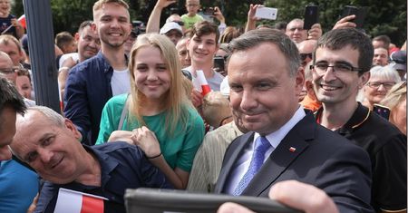 Rachunek za wizytę Dudy. Prezydent chce zapłacić 900 zł za wstrzymane rejsy na jeziorze