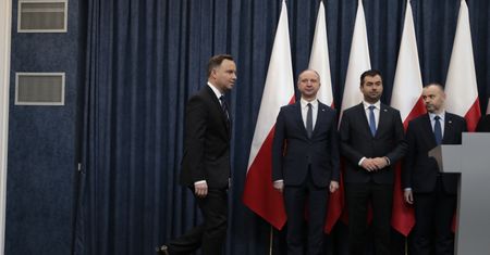 Chudy rok w Kancelarii Prezydenta i rządowych instytucjach. Premii nie było