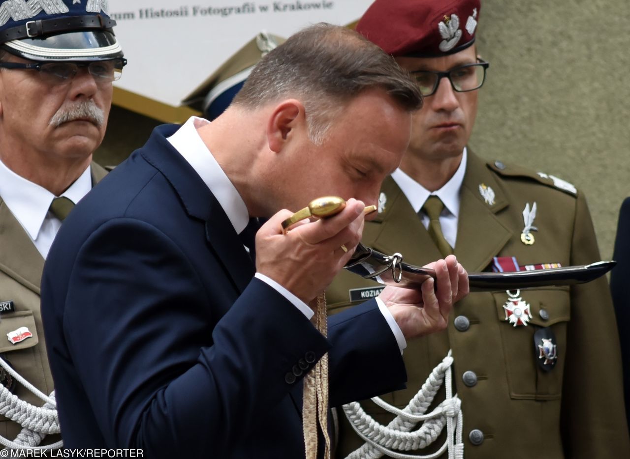 Andrzej Duda przerwał przemówienie. "Przepraszam, wzruszyłem się"