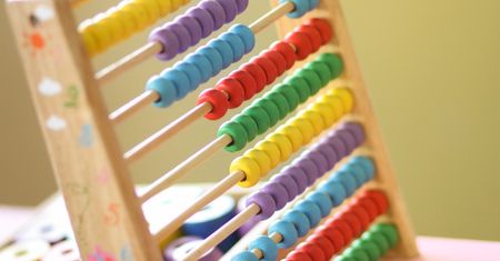 Niełatwy quiz z matematyki. Rozwiąż 12 zagadek, a będziesz mistrzem
