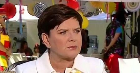 Premier Szydło podbiła serca internautów. Taką broszkę założyła na Dzień Dziecka