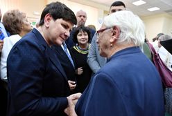 Beata Szydło na spotkaniu z mieszkańcami Sandomierza. Tłumy i krzyki