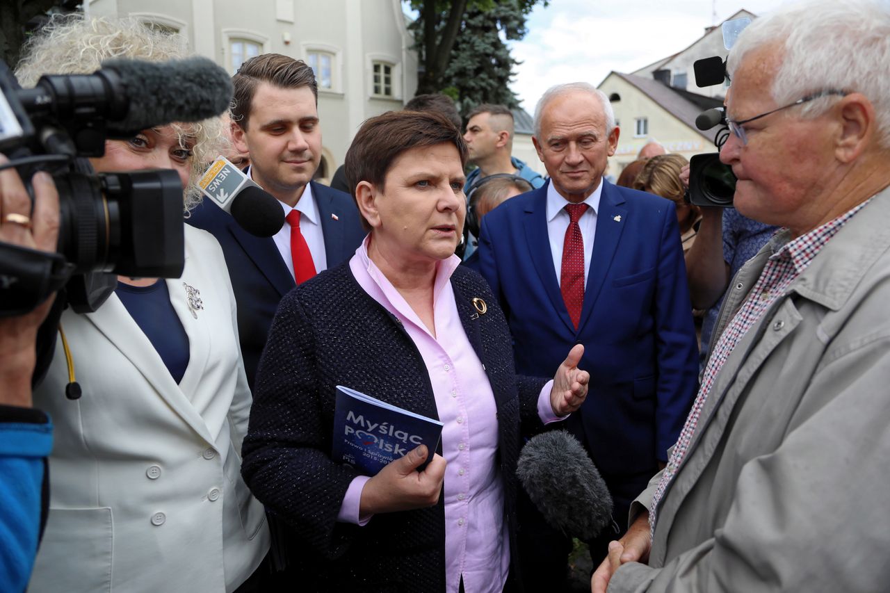 Węgrów. Mocne przemówienie Szydło. Uderza w zachowanie Arłukowicza? 