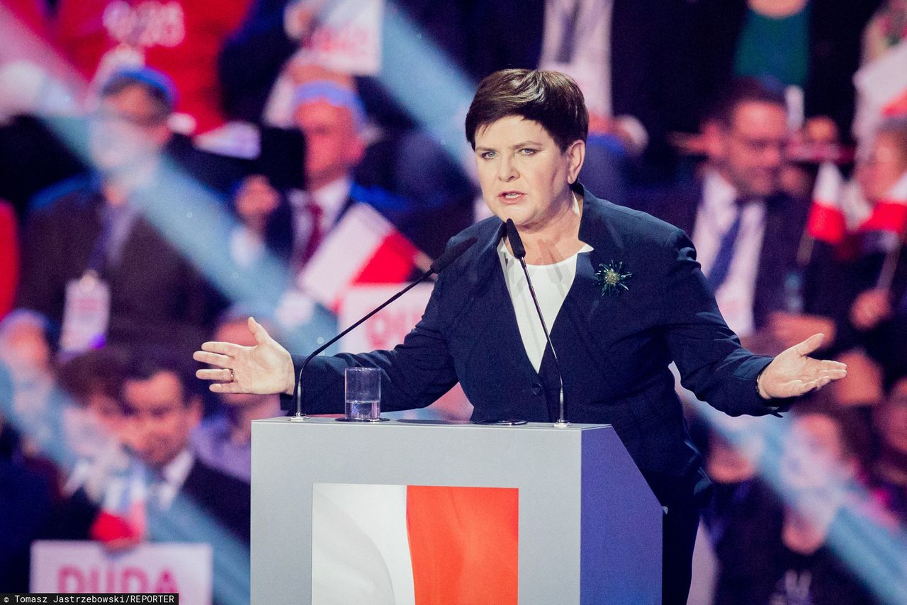 Służba zdrowia. Beata Szydło mija się z prawdą, atakując rządy Tuska i Kopacz