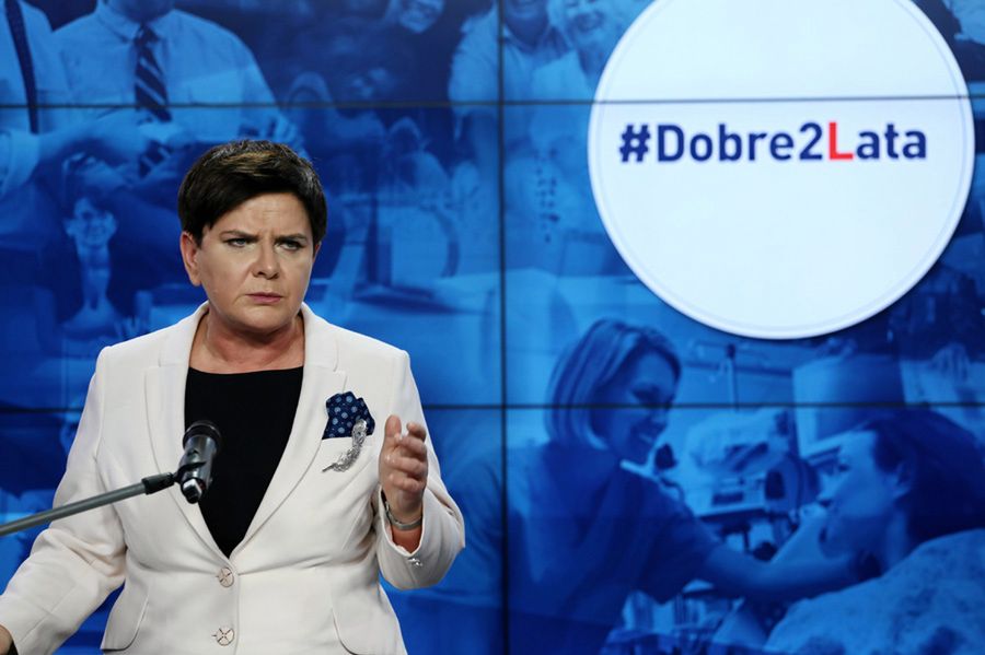 Prowokatorzy w "grupie młodych patriotów"? Szydło: za rządów PO mogli wzniecać burdy