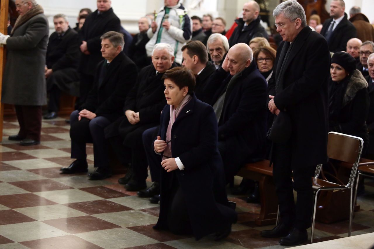 "Bóg jest wszędzie, w Kościele jest PiS". Na antenie padły mocne słowa