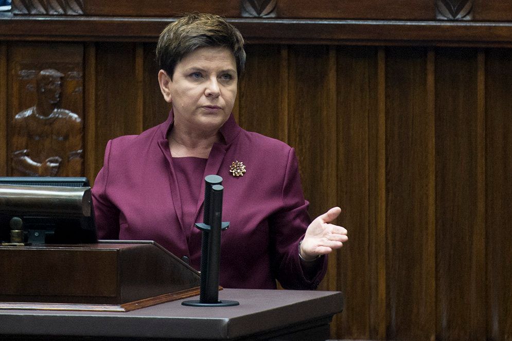 Beata Szydło cytuje "Ucho Prezesa". W Sejmie oklaski