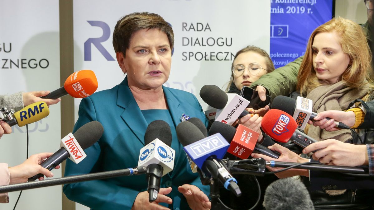 Strajk nauczycieli. Na zdj. wicepremier Beata Szydło