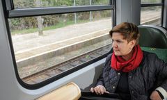 Z Warszawy do Wiednia przez Brzeszcze. Obok domu premier...