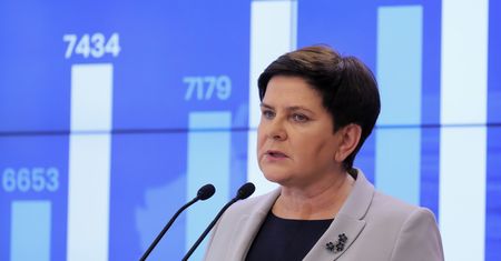Strajk nauczycieli 2019. Szydło o kulisach negocjacji: ze strony pana Broniarza zbyt wiele jest polityki