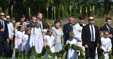 Szczere wyznanie syna Beaty Szydło. "Kontakt z mamą jest utrudniony"