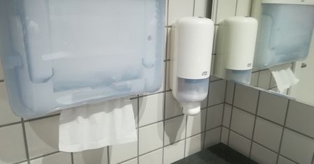 Koronawirus. Nauczyciele upominają się o mydło w szkołach