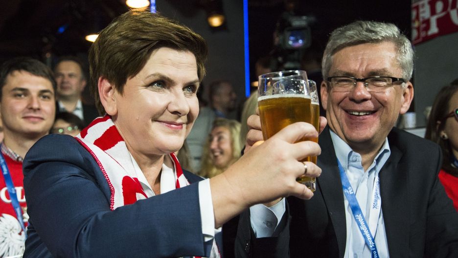 Szydło z piwem na meczu polskiej reprezentacji