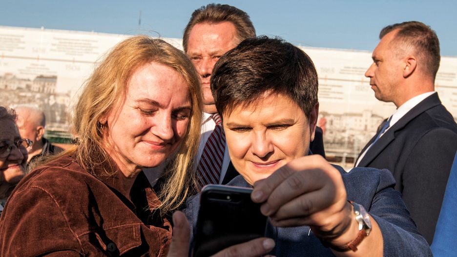 Wicepremier Beata Szydło na spotkaniu w Łomży podczas kampanii przed wyborami samorządowymi