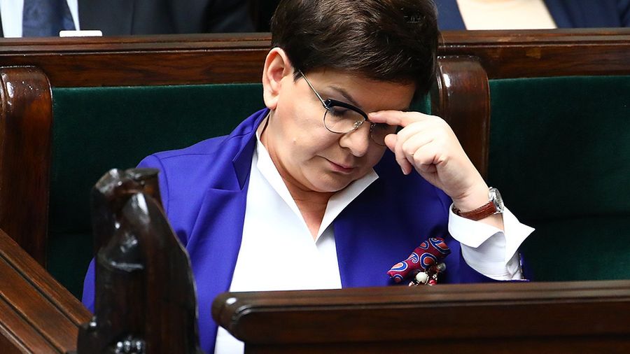 Czy Beata Szydło powinna wycofać się z polityki?