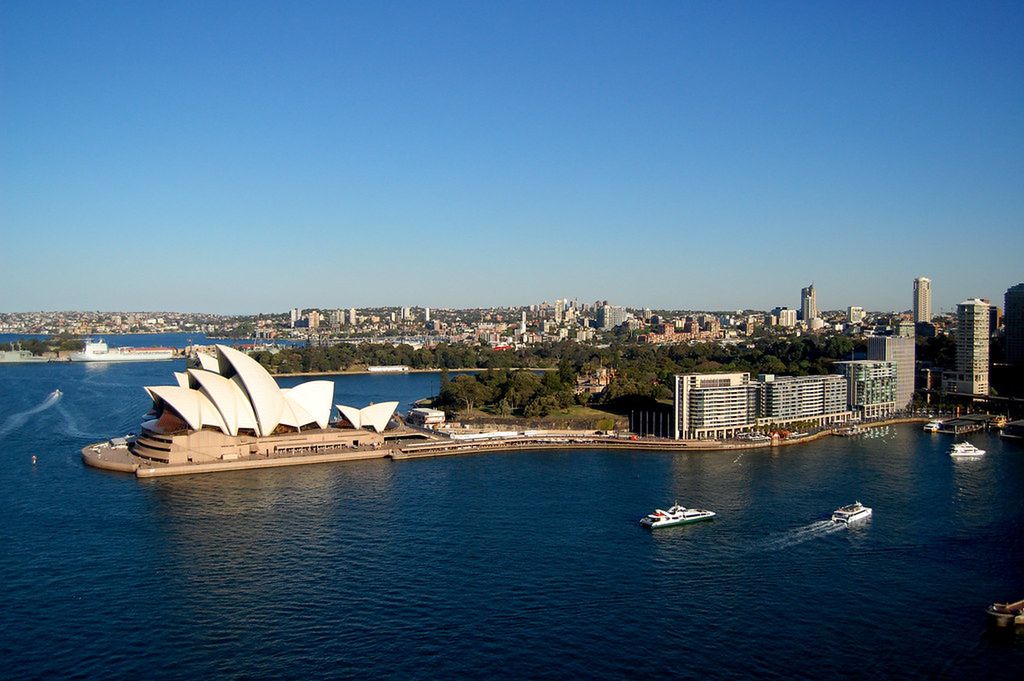 Największym miastem stanu jest jego stolica, czyli Sydney