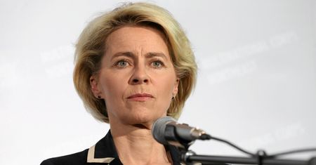 PiS wycofa poparcie dla von der Leyen? PO i SLD zagłosują "za"