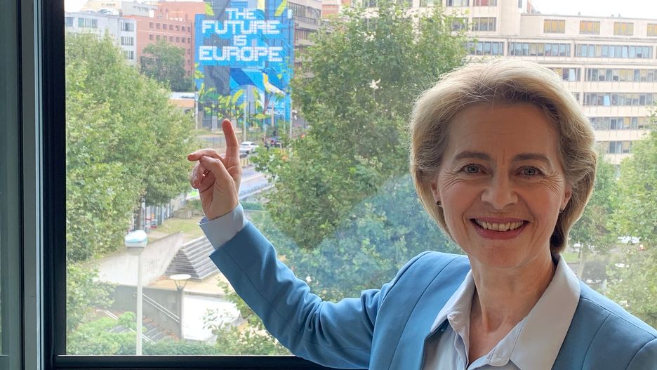 Bruksela. Ursula von der Leyen we wtorek przedstawi skład nowej Komisji Europejskiej