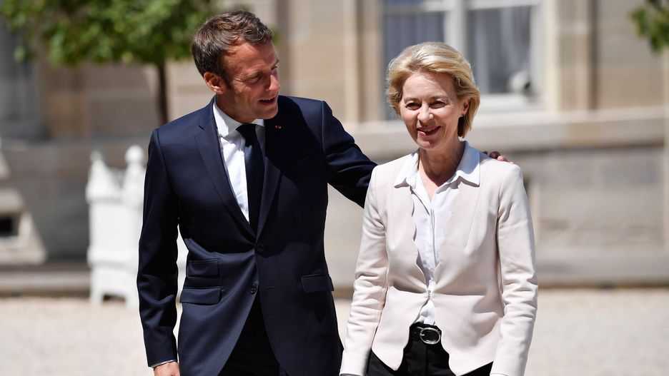 Ursula von der Leyen w pierwszej kolejności odwiedziła Paryż