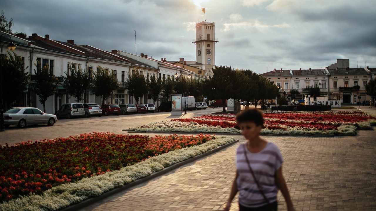 Kiedyś żyli wszyscy razem. Dzisiaj rabin zamawia pancerne okna 