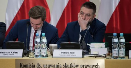Komisja weryfikacyjna uchyliła kolejne decyzje Gronkiewicz-Waltz. "Wydawali nieruchomości 150-letniej osobie"