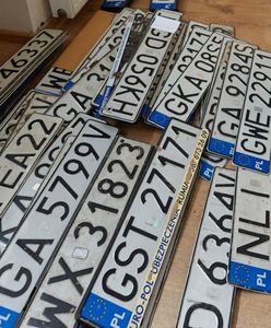 Jak rozszyfrować polskie tablice rejestracyjne?