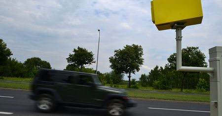 Zdaniem polityków fotoradary nie poprawiają bezpieczeństwa
