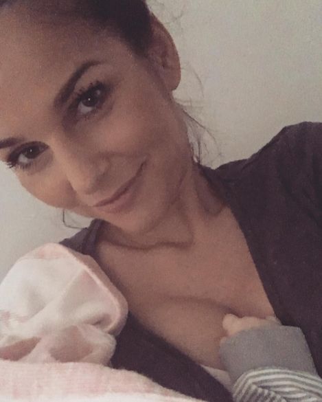 Paulina Sykut-Jeżyna z córeczką! Urocze? To pierwsze zdjęcie po porodzie