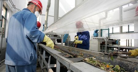 Pracownicy z Azji podbijają Polskę. Liczba zatrudnionych wzrosła prawie o połowę