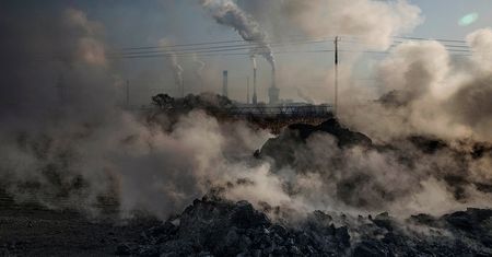 Chińczycy masowo używają do produkcji zakazaną na całym świecie substancję. Złamali Protokół Montrealski