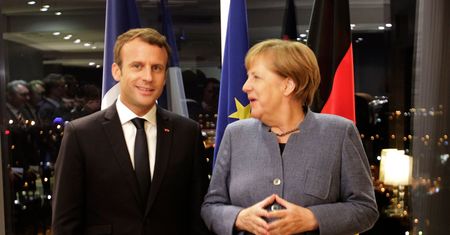Merkel pozytywnie o propozycji Macrona