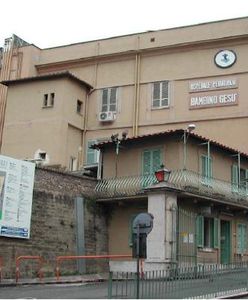 Najtańsze igły, przedwczesne wybudzanie. Śledztwo ujawnia szokujące warunki w watykańskim szpitalu