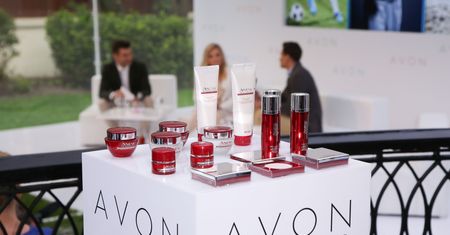 Avon ma nowego właściciela. Powstał kosmetyczny gigant