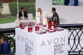 Avon ma nowego właściciela. Powstał kosmetyczny gigant