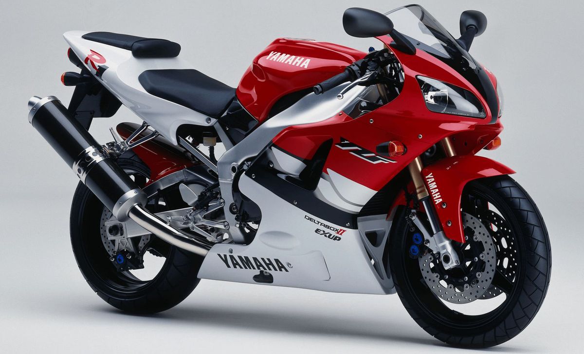 Yamaha R1 RN01 – to ostatni moment, żeby kupić ją tanio