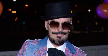 Tomasz Jacyków o modzie męskiej. Mówi krótko: "To totalna siara"