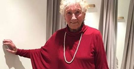 93-latka szuka kreacji na ślub. Prosi o pomoc internautów