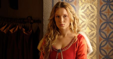 Marta Bryła poszła na "Kler". Sławę zawdzięcza Jackowi Kurskiemu